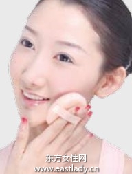 正確撲散粉讓面部只放光彩不留 粉