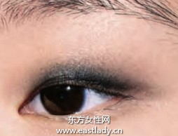 彩色眼線筆畫出美美大眼妝