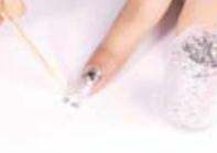 美甲教程之打造黑白雕花彩繪美甲