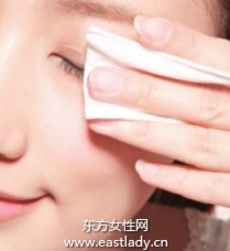 徹底卸妝是保持肌膚健康的前提