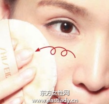 粉底液塑造質(zhì)感輕薄無(wú)暇底妝