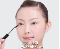 眼妝技巧刷出超級(jí)濃密睫毛眼妝