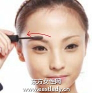 眉色暈染術(shù)讓雙眉看上去更加清爽