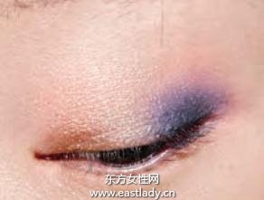 持久防水海灘妝讓人感覺(jué)到濃濃夏意