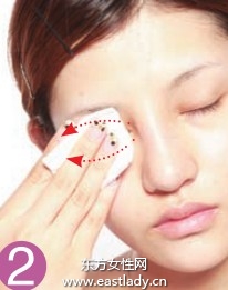 用化妝水面膜集中滋潤肌膚