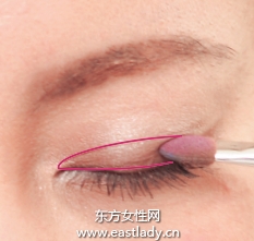 光感櫻花芭比眼妝的畫(huà)法