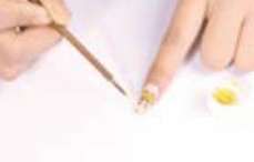 美甲教程之打造卡通小羊彩繪美甲