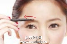 調(diào)整眉形襯托輪廓分明立體眼眸