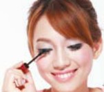 清純派裸妝展現(xiàn)活潑動(dòng)人美少女氣質(zhì)