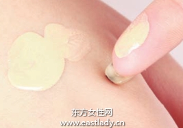 提亮臉頰倒三角區(qū)提升妝容透明度