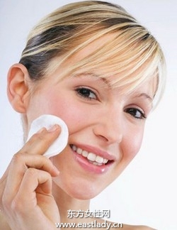 選購(gòu)粉底的注意事項(xiàng)