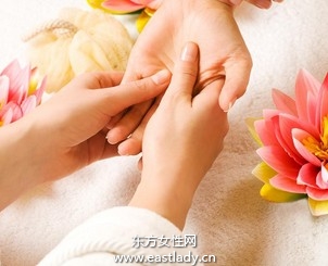 指甲護(hù)理的幾點(diǎn)誤區(qū)