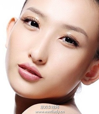 根據(jù)自身膚色打造適合自己的底妝