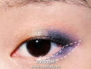 持久防水海灘妝讓人感覺(jué)到濃濃夏意