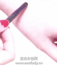 五個簡單快速化妝小秘訣