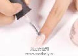 美甲教程之打造七彩奢華鑲鉆美甲