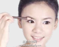 日式眉毛的畫法 精致時(shí)尚且不失優(yōu)雅