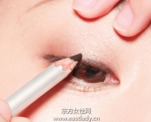 眼線的正確畫法