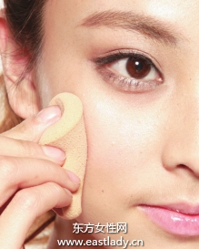 干濕粉餅混搭提升遮瑕力