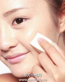 棒狀遮瑕品遮蓋痘痘、痘印