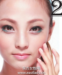 質(zhì)感輕盈光感裸效底妝