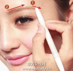 畫眉教程之打造柔和與力度并存立體眉