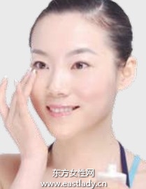 化妝三步驟告別眼袋煩惱