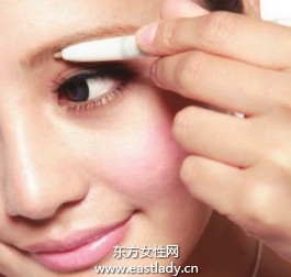 畫眉教程之矯正眉型修補(bǔ)顏色