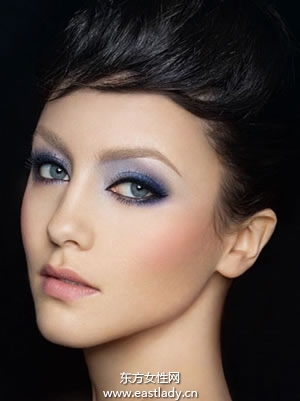 滋潤底妝不脫妝的好方法