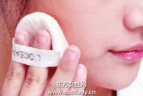 底妝畫法打造透明自然亞光肌膚