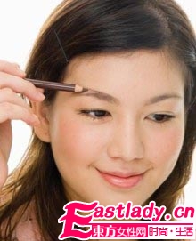 化妝技巧之修眉要看臉型