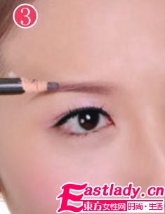 眉毛的畫法之裸妝基礎(chǔ)畫眉法