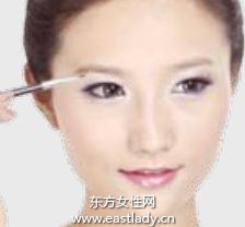 名媛妝凸顯個人高貴氣質(zhì)