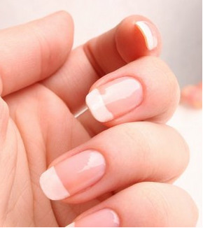 護(hù)甲美甲小竅門