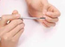 美甲七步驟修剪出完美指甲輪廓