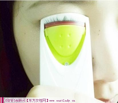 讓眼睛變大的內(nèi)雙眼眼妝的畫法