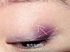 優(yōu)雅裸色眼妝的畫法 增加你的氣場(chǎng)