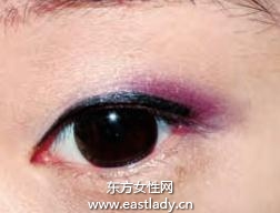 優(yōu)雅裸色眼妝的畫法 增加你的氣場(chǎng)