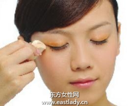 化妝技巧之粉餅的使用秘籍