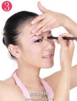 裸妝清澈眼線描畫法 讓你的眼線 隱形 起來