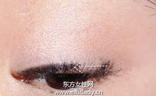 若有若無(wú)的隱形眼線的畫(huà)法