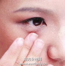 使用遮瑕膏打造無(wú)暇美肌