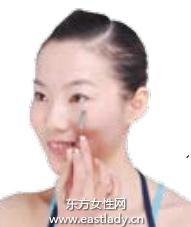 化妝教程之巧用遮瑕膏點(diǎn)走斑點(diǎn)