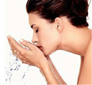 完美精致妝面 離不開妝前保養(yǎng)