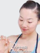 化妝教程之巧用遮瑕膏蓋住痘痘