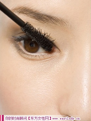 卷睫毛的竅門
