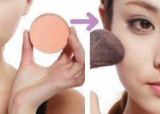 大地色系裸妝修容腮紅體現(xiàn)頑皮氣質(zhì)