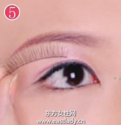 清純學(xué)生妝讓青春的氣息瞬間展現(xiàn)出來(lái)