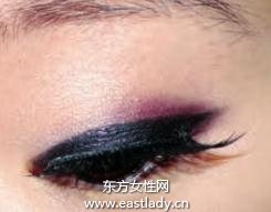 優(yōu)雅裸色眼妝的畫法 增加你的氣場(chǎng)