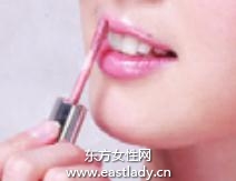 春季生活?yuàn)y的基本化妝步驟圖解